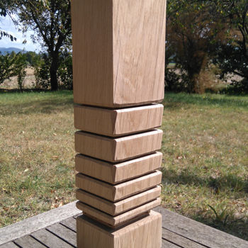 雕塑 标题为“Totem Chêne” 由Ludovik Bost  Totems Cambium-Même, 原创艺术品, 木