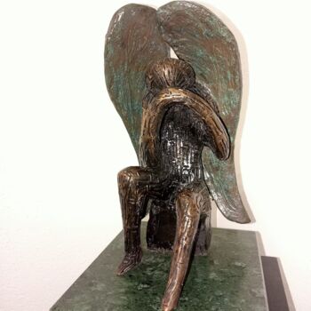Rzeźba zatytułowany „Pensieri di un ange…” autorstwa Luigi Basile, Oryginalna praca, Brąz