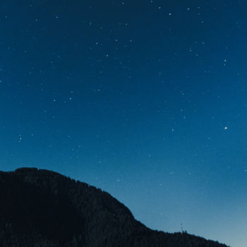 Фотография под названием "Starry night sky in…" - Luigi Veggetti, Подлинное произведение искусства, Цифровая фотография