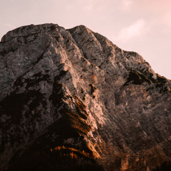 Photography titled "Red Sunset on Rocky…" by Luigi Veggetti, Original Artwork, Digital Photography