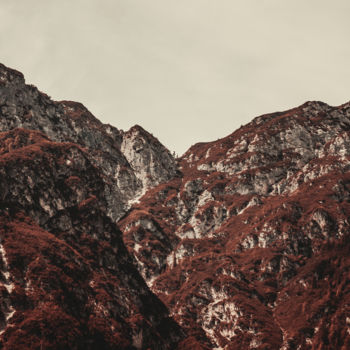 Photography titled "Red Mountain II" by Luigi Veggetti, Original Artwork, Digital Photography