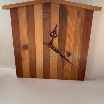 Design intitulée "Wooden clock" par Luisa Fari, Œuvre d'art originale, Bois