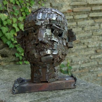 Sculpture titled "Maître Ph" by Marie Pelissier, Original Artwork, Metals