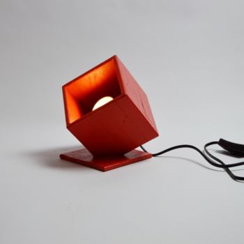 Design intitulée "Red Dodrogo , spot…" par Lune Et Animo, Œuvre d'art originale, Éclairage