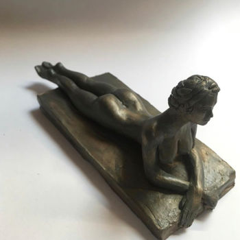 Sculptuur getiteld "L’observatrice" door Lora, Origineel Kunstwerk, Klei