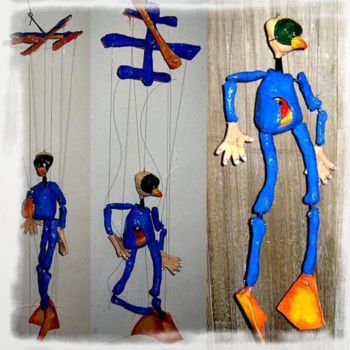 Скульптура под названием "Marionnette poupée…" - Dominique Lysiak, Подлинное произведение искусства