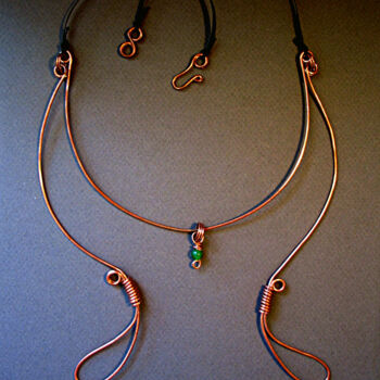 Design intitolato "Copper necklace III" da Lyubomir Naydenov, Opera d'arte originale
