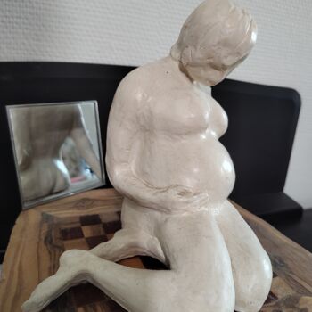 Sculpture intitulée "DEUX : Femme encein…" par Ma Chaloupe, Œuvre d'art originale, Argile