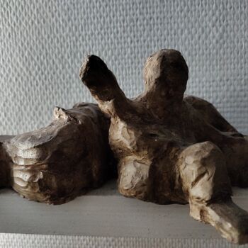 Скульптура под названием "DEUX : Femme triste…" - Ma Chaloupe, Подлинное произведение искусства, Глина