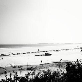 Photographie intitulée "bzh beach 1" par Maak Bran, Œuvre d'art originale, Photographie numérique