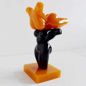 Sculpture titled "YELLOW WOMAN2 & BLA…" by Maas Tiir, Original Artwork, Resin