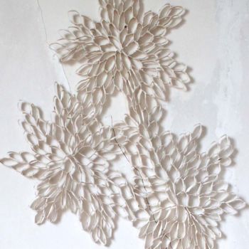 Sculpture intitulée "sable blanc" par Anja Madsen Pernot, Œuvre d'art originale, Papier