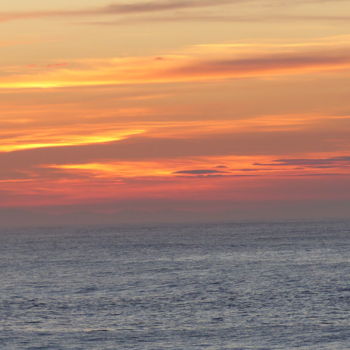 Photographie intitulée "Ciel en feu, Biarri…" par Pierre Magallon, Œuvre d'art originale