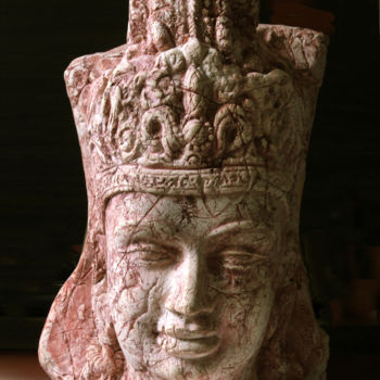 Escultura titulada "INDRA The King of G…" por Mahesh Anjarlekar, Obra de arte original, Cerámica