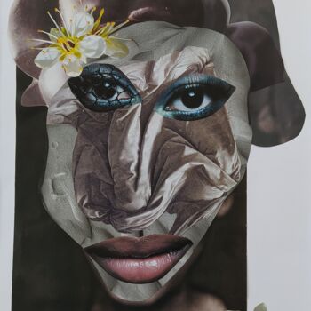 Collages titled "Portrait à la fleur" by Makalo, Original Artwork, Collages Mounted on Wood Panel