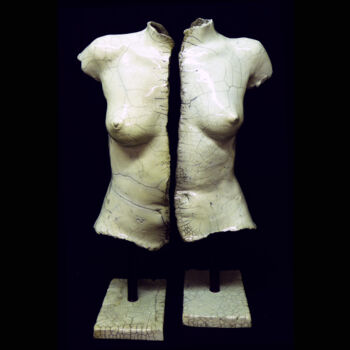 Skulptur mit dem Titel "anna-fracturee.jpg" von Malte Lehm, Original-Kunstwerk, Keramik