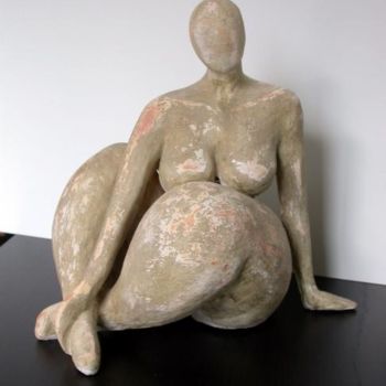 Sculpture titled "CONFORTABLE" by France Lemaitre, Original Artwork, Terra cotta