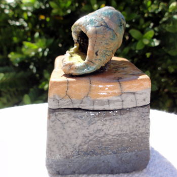 Sculpture titled "COQUILLAGE" by France Lemaitre, Original Artwork