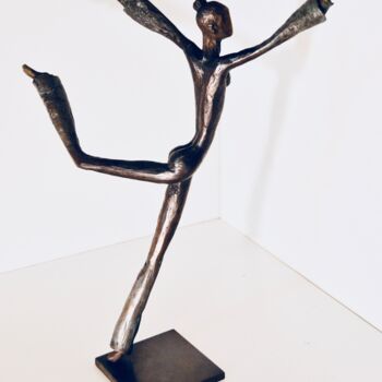 Sculpture titled "l'Envolée" by Manoyan, Original Artwork, Bronze