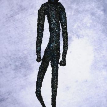 Sculpture titled "Le poids de la vie" by Manuel Dasilva, Original Artwork, Metals