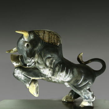Sculpture titled "El Toro d'acier" by Manuel Quaresma, Original Artwork