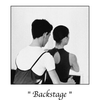 「Backstage」というタイトルの写真撮影 Marc Acquavivaによって, オリジナルのアートワーク