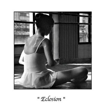 Photographie intitulée "Eclosion" par Marc Acquaviva, Œuvre d'art originale