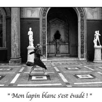 Fotografie mit dem Titel "Mon lapin blanc s'e…" von Marc Acquaviva, Original-Kunstwerk
