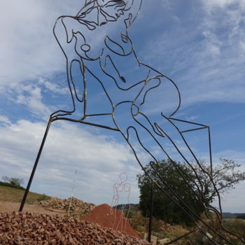 Sculpture titled "Josy" by Marc Terrade, Original Artwork, Metals