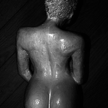 Sculpture titled "hush" by Marc De Lassus Saint-Geniès, Original Artwork