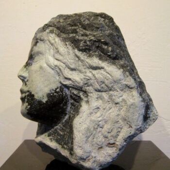 Скульптура под названием "Emilie" - Marcelin Fortin, Подлинное произведение искусства, Камень