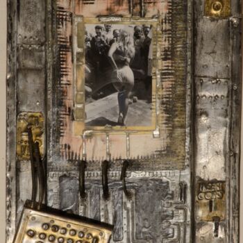 Scultura intitolato "Erotic Juke Box" da Marc Majoullier, Opera d'arte originale, Metalli
