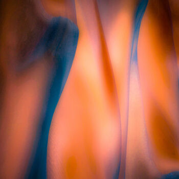 Photographie intitulée "Soothing Flames" par Marek Boguszak, Œuvre d'art originale, Photographie numérique Monté sur Plexigl…