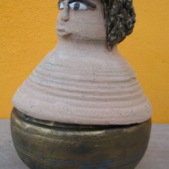 Sculpture titled "κουκλάκι" by Margia Tasanataki, Original Artwork, Ceramics