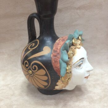 Escultura intitulada "Parfumerie bottle" por Margia Tasanataki, Obras de arte originais, Cerâmica