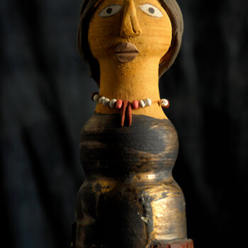Skulptur mit dem Titel "μικρή νύμφη" von Margia Tasanataki, Original-Kunstwerk, Metalle