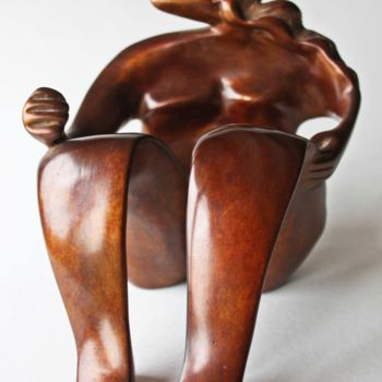 Scultura intitolato "toine-assise-001.jpg" da Maria Elena Thiery, Opera d'arte originale, Metalli