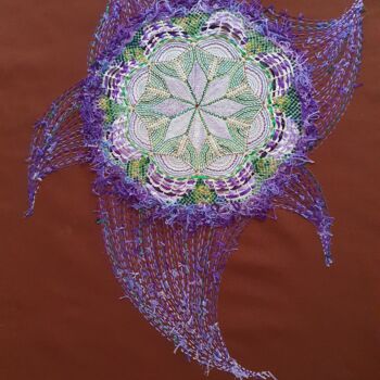 Textile Art titled "Autumn Star -- Etoi…" by Marianne Camus, Original Artwork, Thread