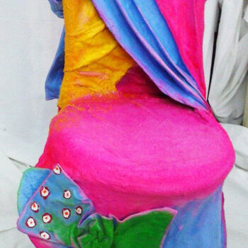 Sculpture titled "MARY POPPINS" by Maribel Ruiz Figueras (M. RUIZ FIGUERAS), Original Artwork, Collages