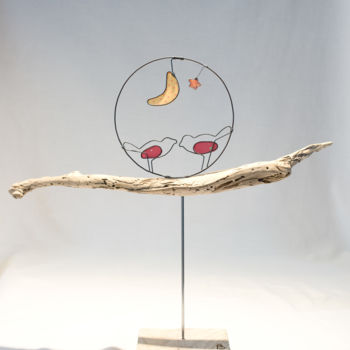 Sculpture intitulée "deux oiseaux au cla…" par Marie Brient, Œuvre d'art originale, Bois