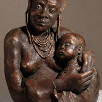 Sculpture titled "Vierge africaine 1" by Marie-Christine Lambert, Original Artwork, Terra cotta
