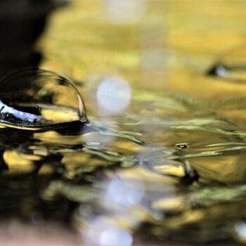 Photography titled "Bulles d'eau 1" by Marie Marlène Mahalatchimy, Original Artwork, Non Manipulated Photography