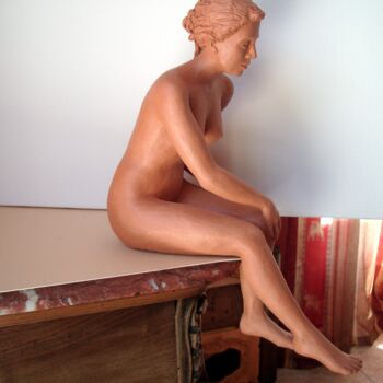 Скульптура под названием "Clarisse" - Marie Saksik, Подлинное произведение искусства, Бронза