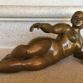 Sculpture titled "Hava" by Marie Saksik, Original Artwork, Bronze