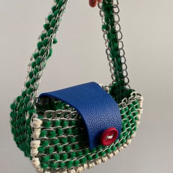 Скульптура под названием "Le Baguette bag : «…" - Marie-Camille Tassart, Подлинное произведение искусства, Алюминий