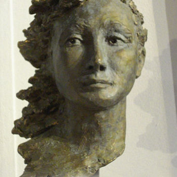 Sculpture titled "la-fille-du-vent-ma…" by Marielau Terre, Original Artwork, Terra cotta