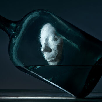 Photographie intitulée "#DrinkMe" par Marine Foissey, Œuvre d'art originale, Photographie numérique