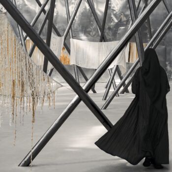 Fotografia intitolato "La femme de Bahreïn…" da Marion Collet, Opera d'arte originale, Fotografia digitale