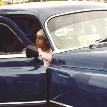 Fotografie mit dem Titel "Taxi, La Havane" von Marion Roux, Original-Kunstwerk