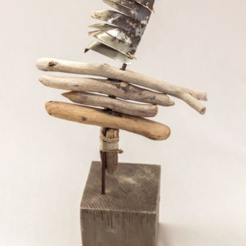 Escultura titulada "Pájaro" por Marisu Solís, Obra de arte original, Metales